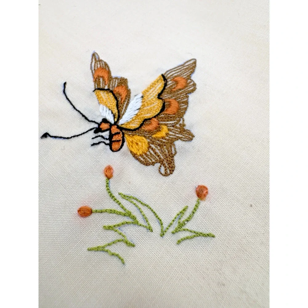 Set 14 Embroidered Butterfly Cloth Dinner Napkins Scallop Trim Cotton Blend 16